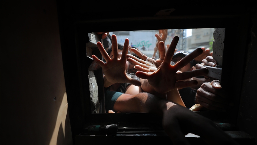 'No more time to lose,' says UN relief chief, urging for more aid flow into Gaza Strip