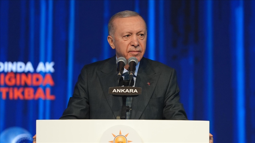 CANLI-Cumhurbaşkanı Erdoğan: Yeni anayasayı aziz milletimizin envanterine katmakta kararlıyız