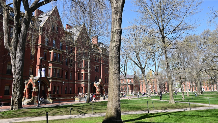 Eski Harvard rektöründen "ABD'nin temel ilkelerine yönelik tehditlere karşı ses çıkarma" çağrısı