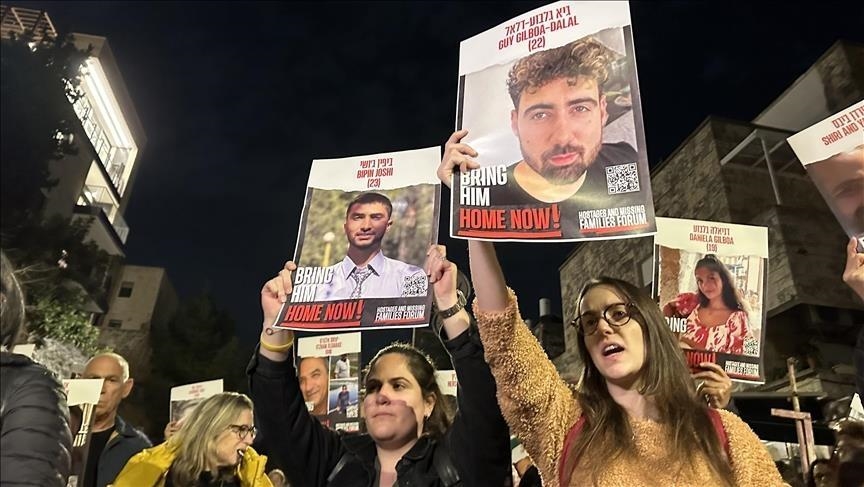 مبعوثا ترامب لعائلات الأسرى الإسرائيليين: نأمل بتطورات خلال يومين 