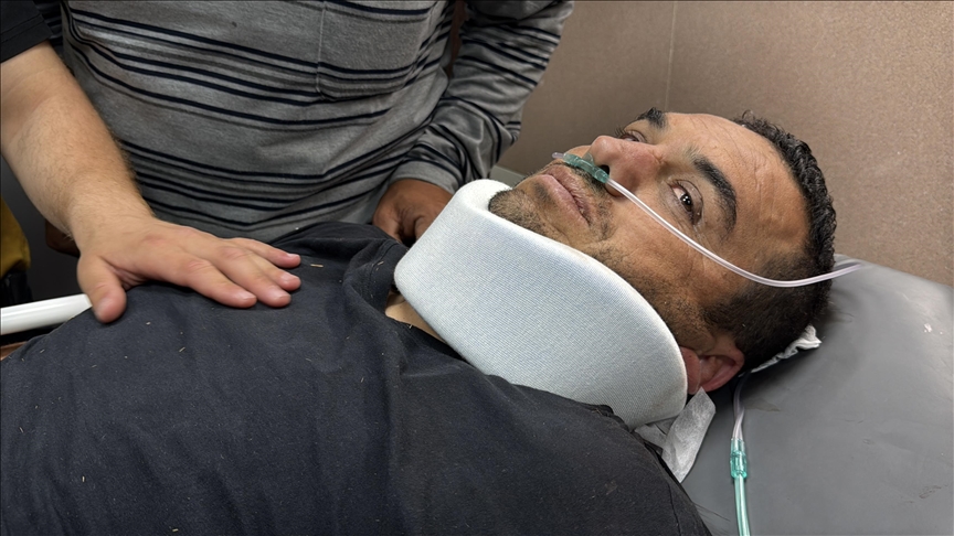 مصور الأناضول بالضفة: هاجمني المستوطنون رغم معرفتهم بطبيعة عملي