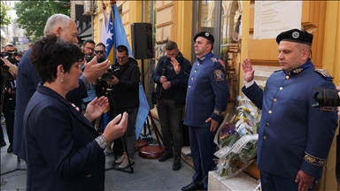 Bosna Hersek'teki savaşta ekmek kuyruğunda öldürülen 26 kişi törenle anıldı