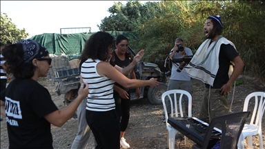 مستوطنون يهاجمون مناطق بالضفة وفلسطينيون يطلبون الحماية 