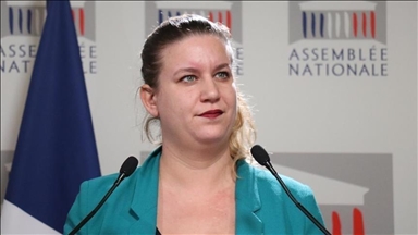 Mathilde Panot dénonce un "génocide à Gaza" et soutient une professeure suspendue