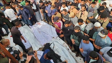 غزة تباد.. مقتل 9 فلسطينيين بقصف إسرائيلي 