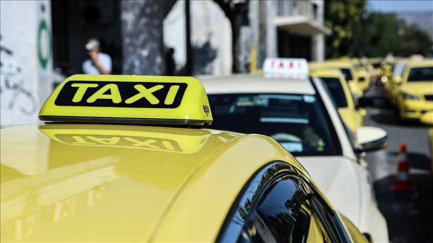 Athens taxi drivers begin 48-hour strike over industry demands