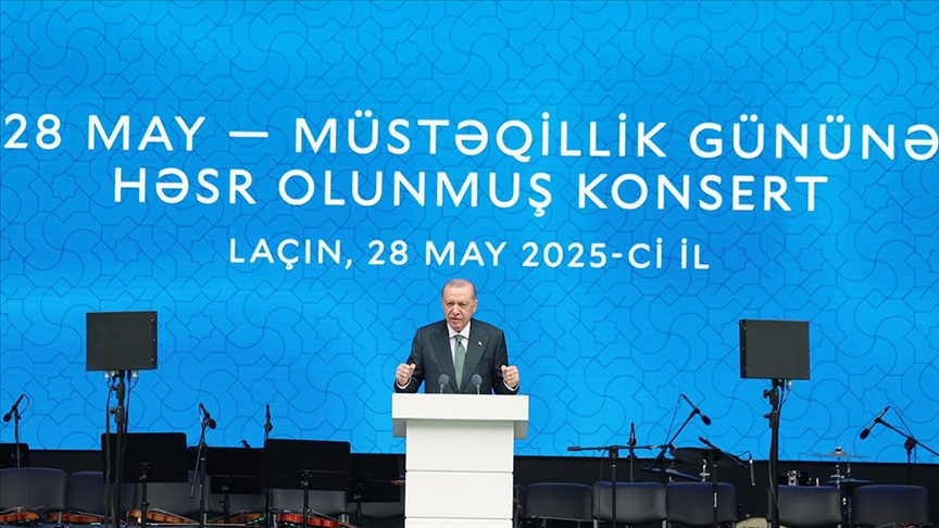 Cumhurbaşkanı Erdoğan: Karabağ Zaferi Azerbaycan'ı çok daha güçlü ve müreffeh kılıyor