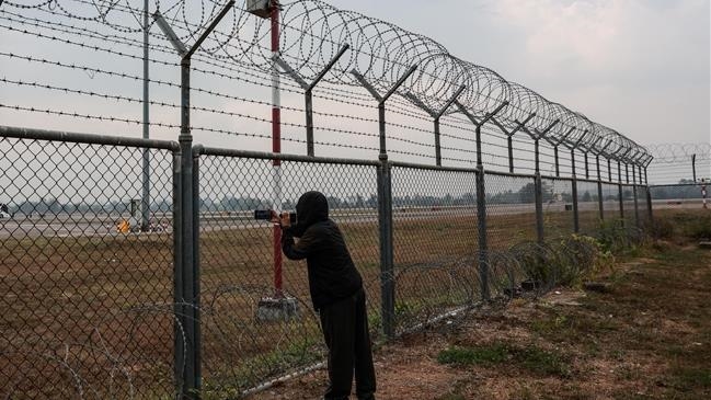 Thai, Cambodian troops exchange fire in undemarcated border zone