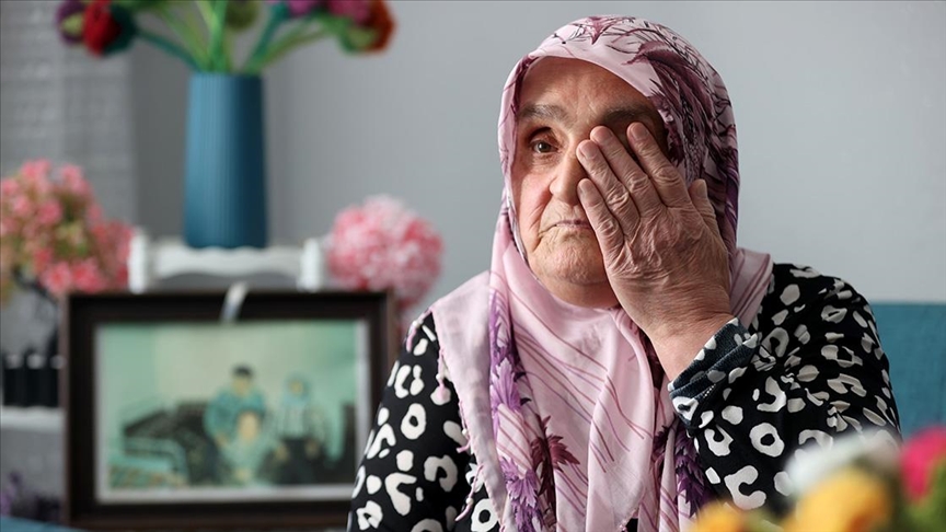 Bulgaristan'daki asimilasyon politikasına direnen Türk anne yaşadıklarını unutamıyor