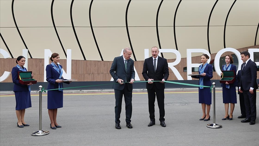Cumhurbaşkanı Erdoğan ve Aliyev, Laçın Uluslararası Havalimanı'nın açılışını yaptı