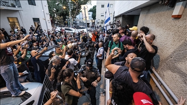 Protestuesit izraelitë “pushtojnë” selinë e partisë së Netanyahut, kërkojnë marrëveshje për lirimin e pengjeve