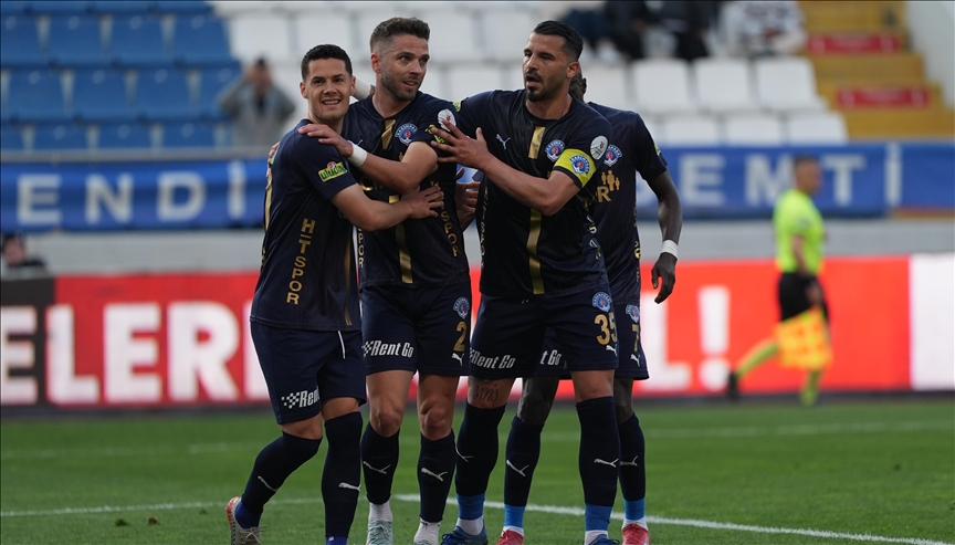 Kasımpaşa, Süper Lig'de yarın Göztepe'yi ağırlayacak