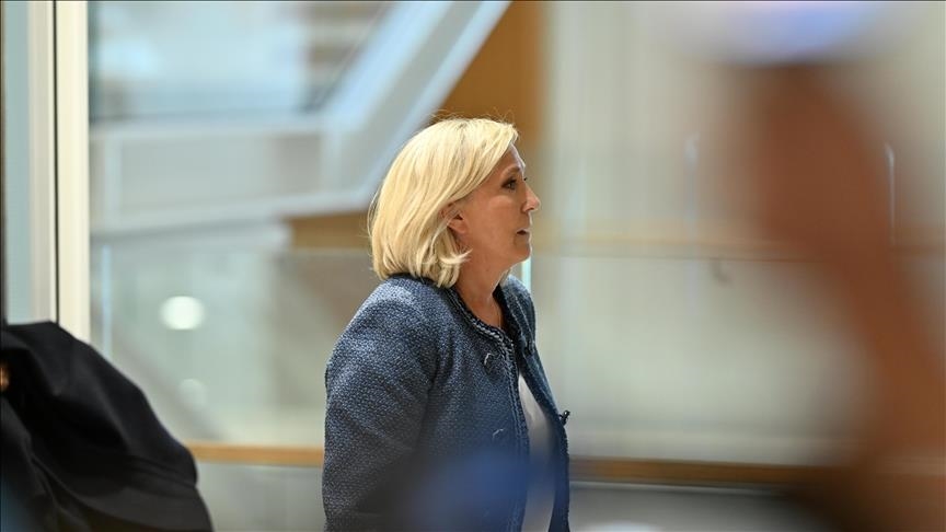 France / Présidentielles 2027 : Marine le Pen se dit candidate "pour l'instant"