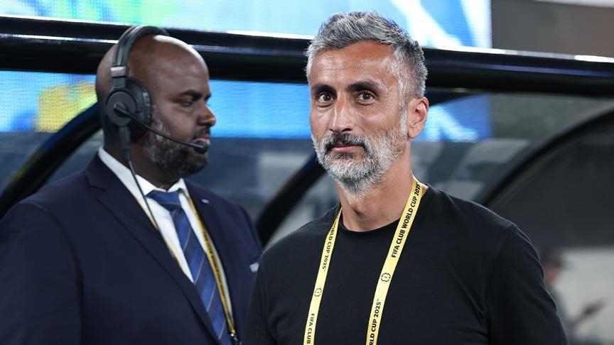 قدم.. الأهلي المصري يتعاقد مع المدرب الإسباني خوسيه ريبيرو