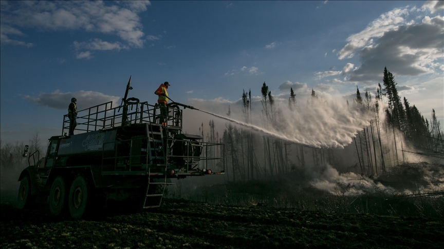 Kanada, urdhër evakuimi për 17 mijë njerëz për shkak të zjarreve pyjore në Manitoba