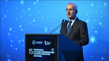 Bakan Uraloğlu: 5G Mobil Haberleşme Sistemleri'ni seneye hizmete sunacağız