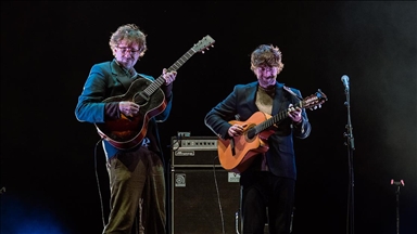Kings of Convenience, KüçükÇiftlik Park'ta konser verdi