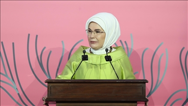 Emine Erdoğan İstanbul'un fethinin 572. yıl dönümünü kutladı