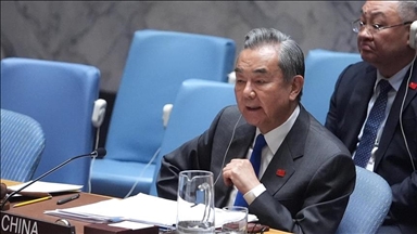 China’s top diplomat calls for joint efforts to address climate change