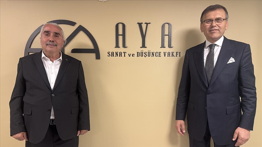 AYA Sanat ve Düşünce Vakfı Üsküdar'da düzenlenen törenle açıldı