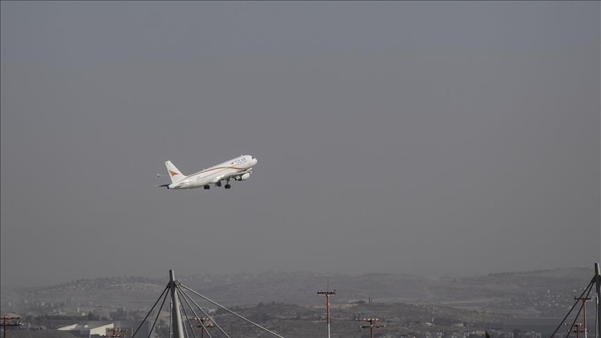 Israël suspend le trafic aérien à l’aéroport de Tel Aviv après l’interception d’un missile tiré depuis le Yémen