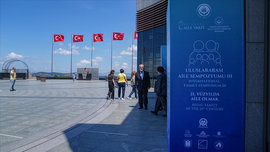 "3. Uluslararası Aile Sempozyumu"nun ilk günü tamamlandı 
