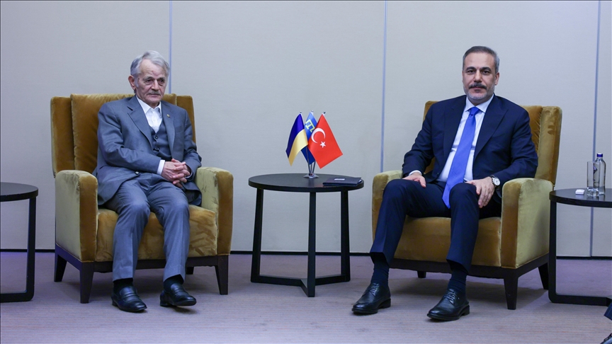 Bakan Fidan, Kırım Tatarlarının Milli Lideri Kırımoğlu'nu Kiev'de kabul etti