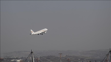 Israël suspend le trafic aérien à l’aéroport de Tel Aviv après l’interception d’un missile tiré depuis le Yémen