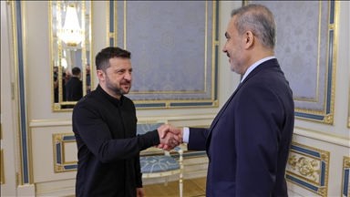 Dışişleri Bakanı Fidan, Ukrayna Devlet Başkanı Zelenskiy tarafından kabul edildi
