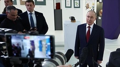 Putin open to high-level Ukraine talks, but Kremlin demands progress first