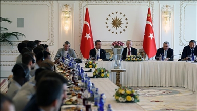 Cumhurbaşkanı Erdoğan, THY Avrupa Ligi şampiyonu Fenerbahçe Beko takımını kabul etti