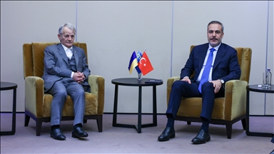 Bakan Fidan, Kırım Tatarlarının Milli Lideri Kırımoğlu'nu Kiev'de kabul etti