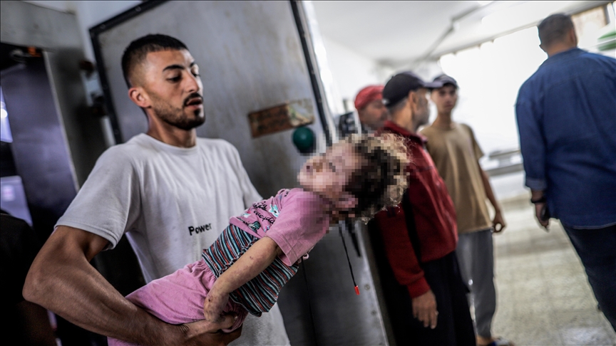 Gaza: 8 Palestiniens tués dont 3 qui tentaient d'atteindre un centre de distribution d'aide (sources médicales)