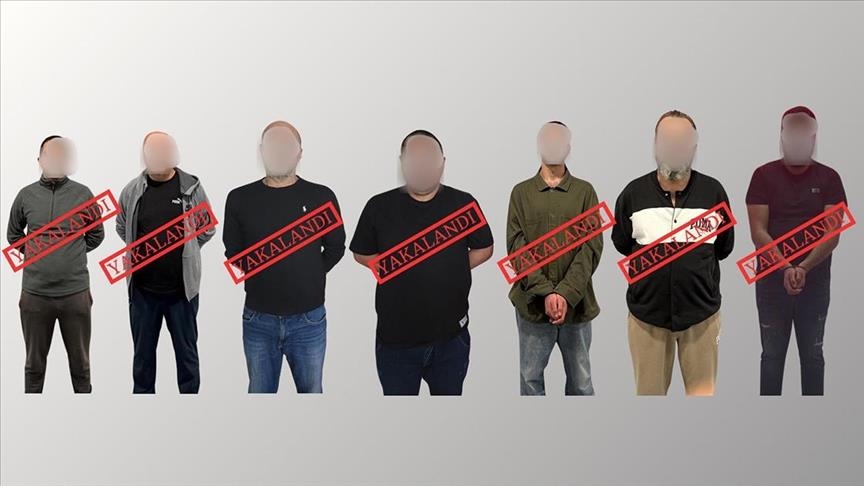 7 kesên ku bi bultena sor lêgerîna wan hebû girtin û anîn Tirkiyeyê