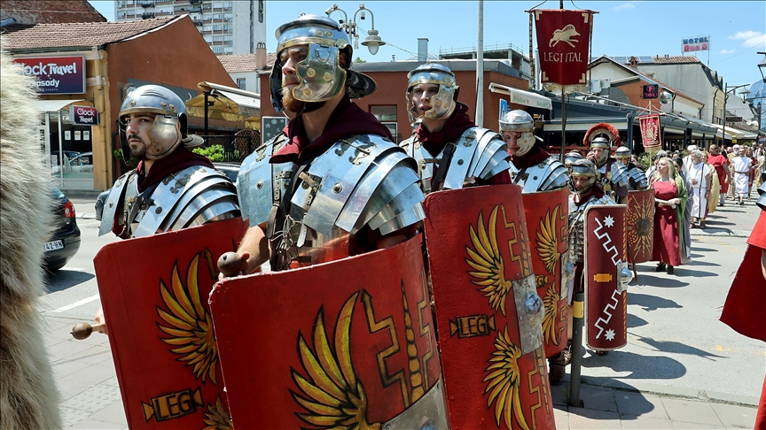 Parada legionara i gladijatora u Nišu otvorila prvi "Rimski festival"