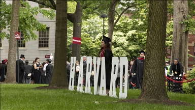 Studentët e Harvardit shpalosin mesazhe propalestineze gjatë ceremonisë së diplomimit