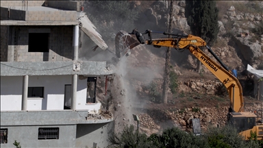 Illegal Israeli settlers establish new outpost on ruins of demolished Palestinian home in south Hebron