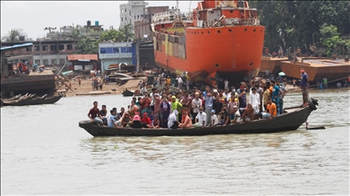 Passenger boat carrying 39 people capsizes off Bangladesh's coast, killing 1, leaving 5 missing