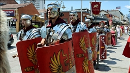 Parada legionara i gladijatora u Nišu otvorila prvi "Rimski festival"