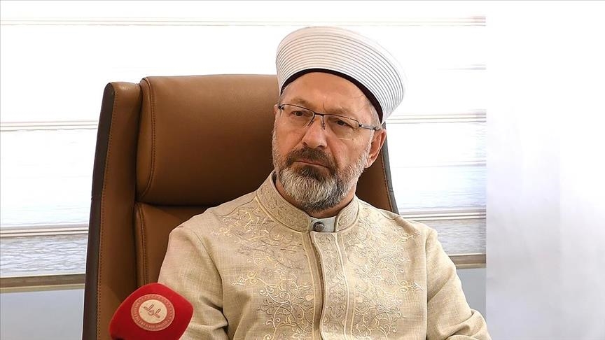 أرباش يلتقي الفريق التركي لتسهيل تنقل الحجاج بمطار جدة 