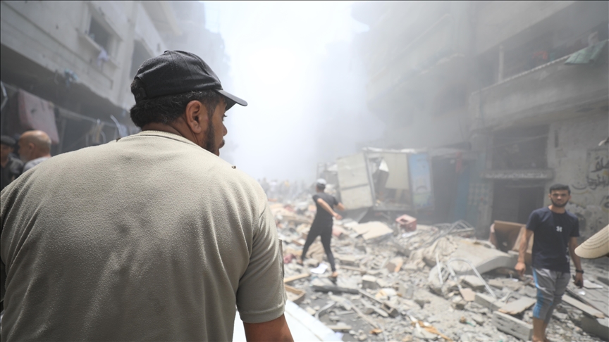 İsrail Savunma Bakanı'ndan Gazze'ye saldırılarda kara, deniz ve havadan tüm araçları kullanma talimatı