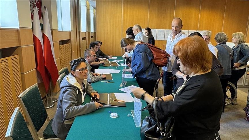 В Польше проходит второй тур выборов президента страны