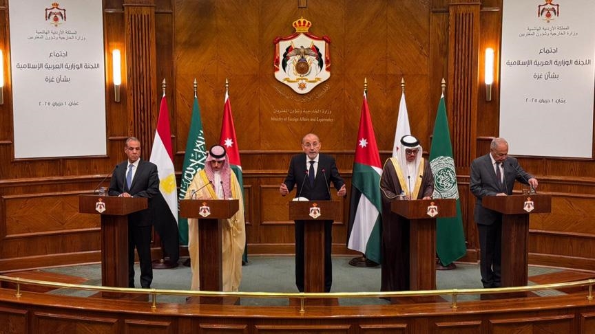 وزراء عرب يدينون منع إسرائيل زيارتهم رام الله ويدعون لوقف حرب غزة 