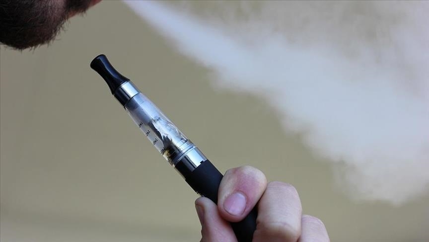 UK bans single-use vapes to tackle youth vaping and environmental waste UK bans single-use vapes to tackle youth vaping and environmental waste