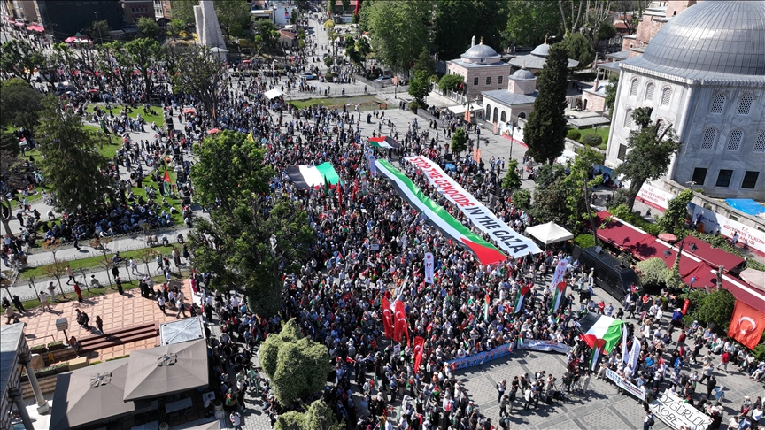 襤莽喧硃紳莉喝梭'da "Her ad覺m Gazze ve Kudüs için" yürüyüü düzenlendi