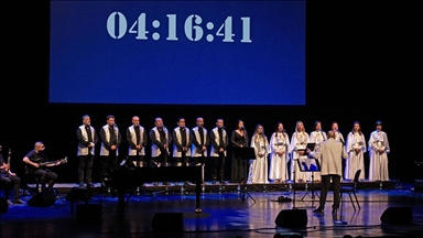 Antakya Medeniyetler Korosu ve Karsu, depremzedeler yararına Hollanda'da konser verdi