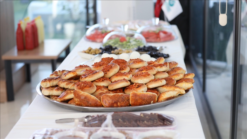 La Journée mondiale du petit-déjeuner célébrée en Tunisie avec une dégustation de spécialités turques