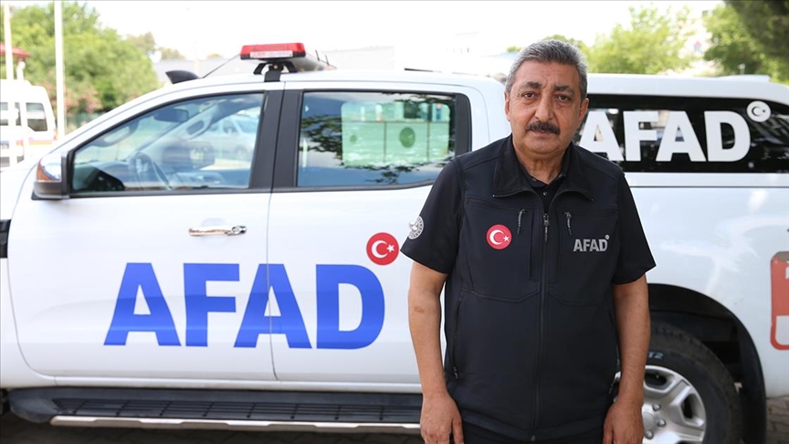 Arama kurtarmadaki 45 yıllık geçmişi Japonya nişanıyla taçlandı