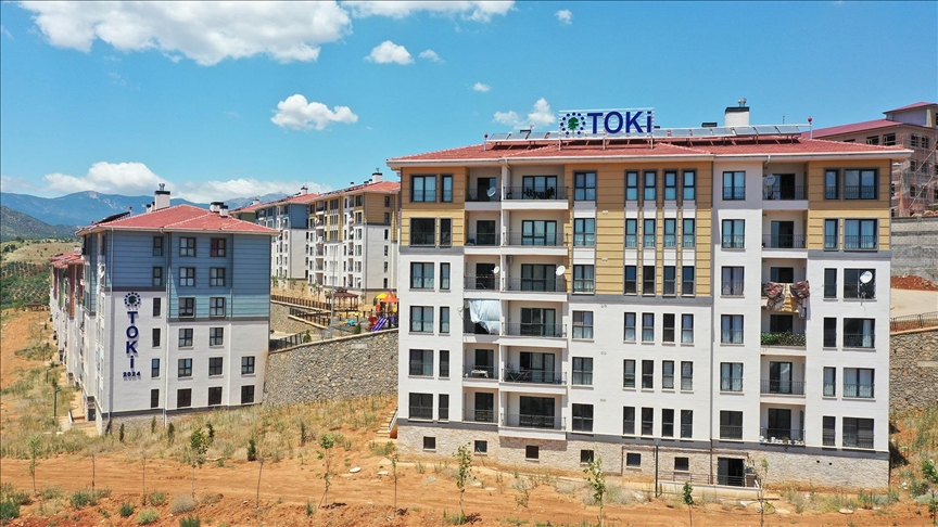 Türkoğlu'nda 3 bin 267 depremzede aile kalıcı konutlarına kavuştu