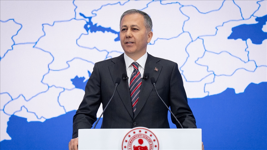 Bakan Yerlikaya: Kurban Bayramı trafik tedbirleri kapsamında 68 bin 829 polis ve jandarma görevlendirildi